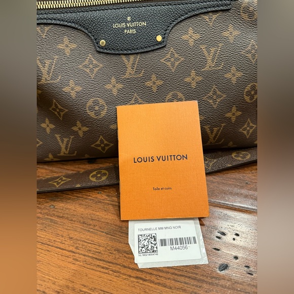 Authentic Louis Vuitton Tournelle MM MNG Nior - Picture 12 of 15